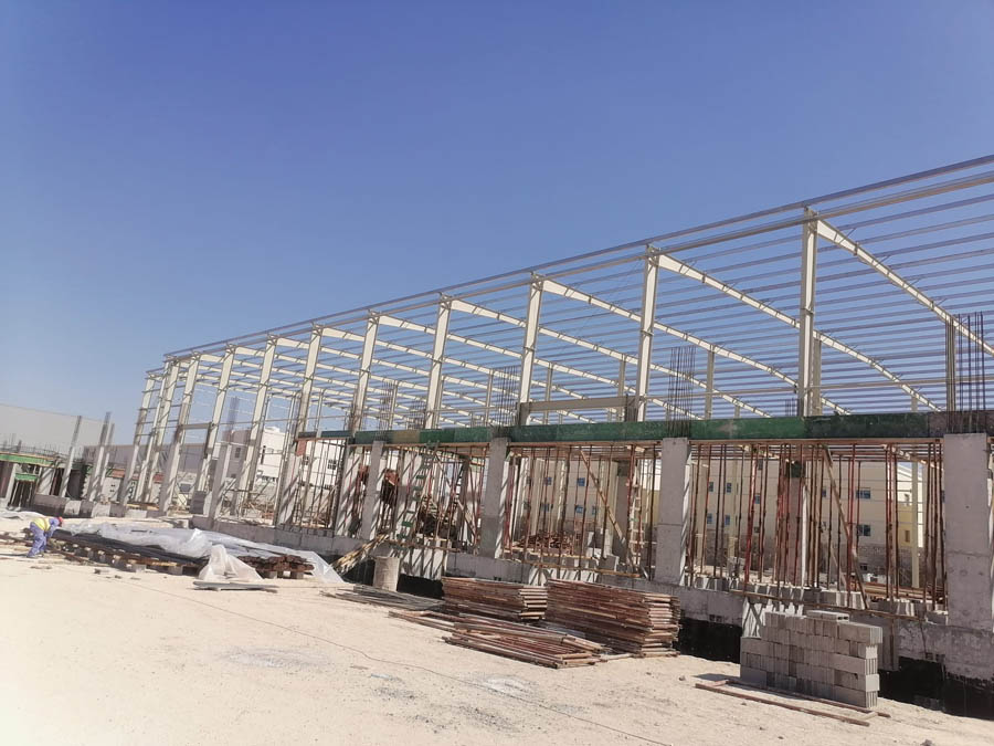 Family Mart 5000 sqm Mnateq8